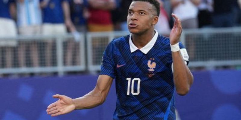 Cập nhật những thành tích đáng nể của Mbappé